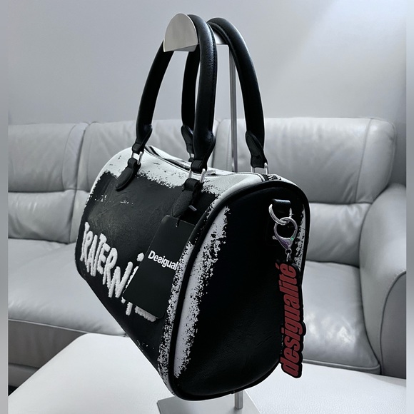 NWT - Desigual Women’s Fraternite Cylinder Bag with a Key Ring - Picture 6 of 15
